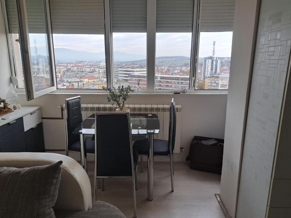 Apartman Sa Panoramom Kruševac Exteriér fotografie